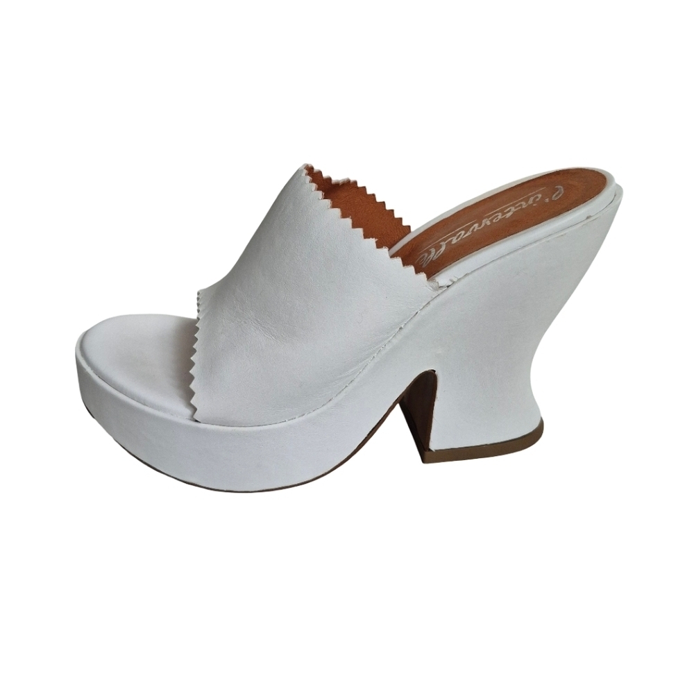 L'intervalle White Leather Chunky Heel Platform Mules